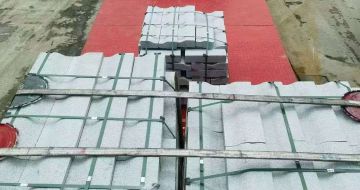 宁夏 芝麻白仿形加直形路沿石出货日常