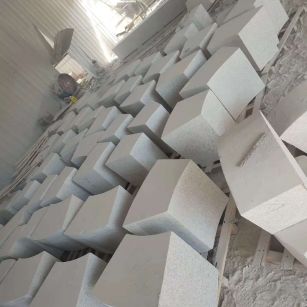 宁夏 白麻花岗岩异形坐凳