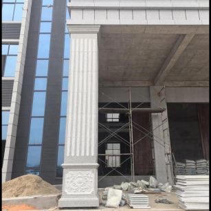 宁夏 芝麻白光面花岗岩门楼大柱（罗马柱）配雕花底座