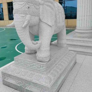 宁夏 白麻花岗岩动物异形石雕-大象