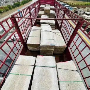 宁夏 黄金麻花岗岩荔枝面，光面毛板装车完成