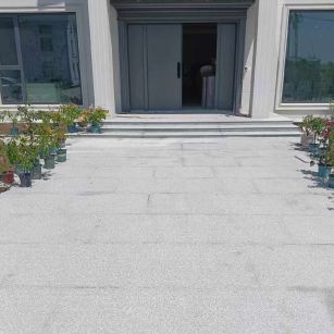 宁夏 芝麻白花岗岩地铺石地面铺装