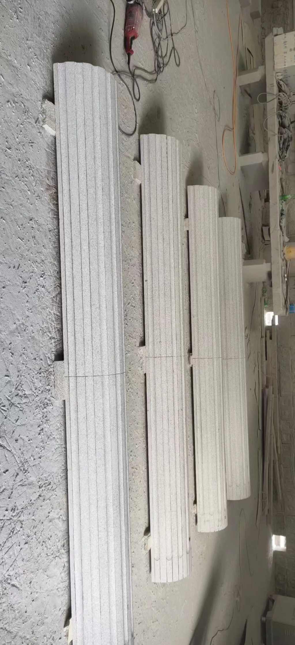 宁夏 花岗岩厂家带你看白麻花岗岩门楼大柱柱皮