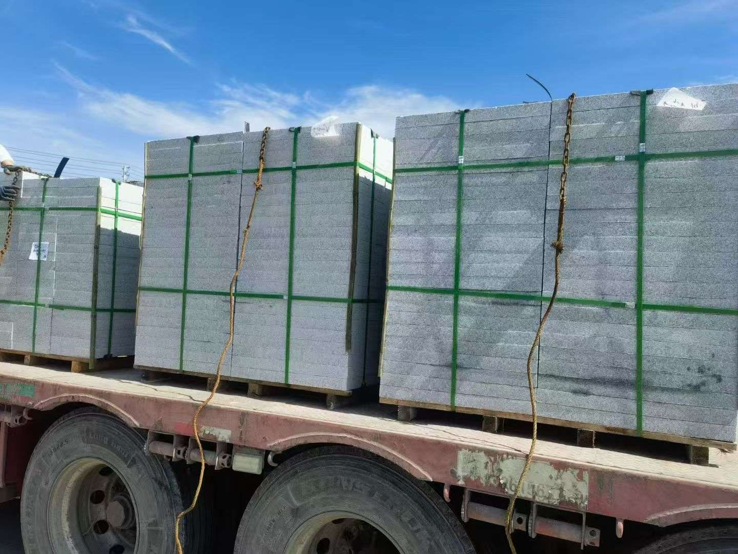 宁夏 芝麻白花岗岩地铺石装车日常