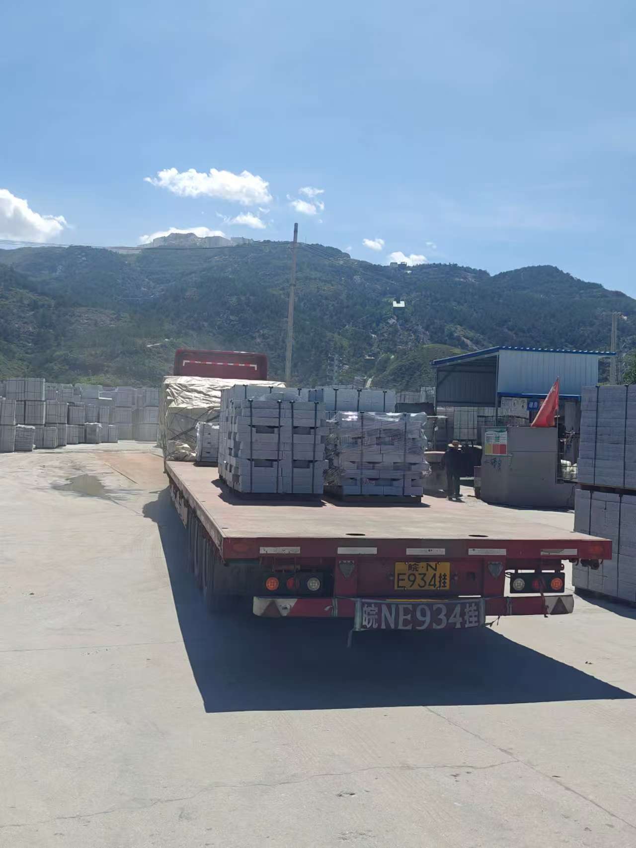 宁夏 芝麻白仿形路沿石，直形路沿石