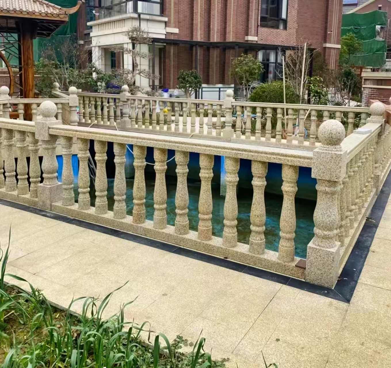 宁夏黄金麻花岗岩石材栏杆，扶手，将军柱，花瓶柱