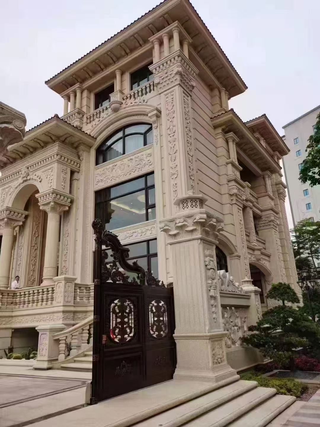 宁夏 黄金麻花岗岩别墅外墙干挂效果展示